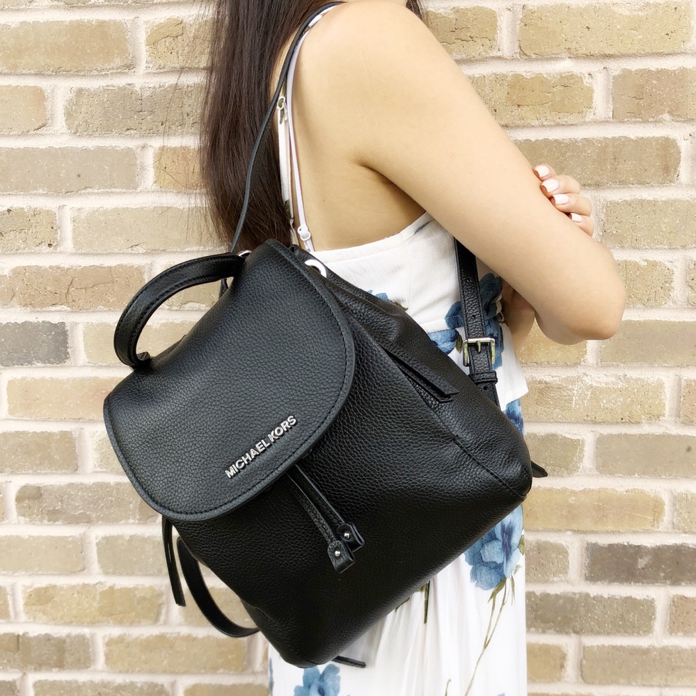 Gaby’sBags👜💕-NWT Michael Kors Leather Backpack - Picture 2 of 8